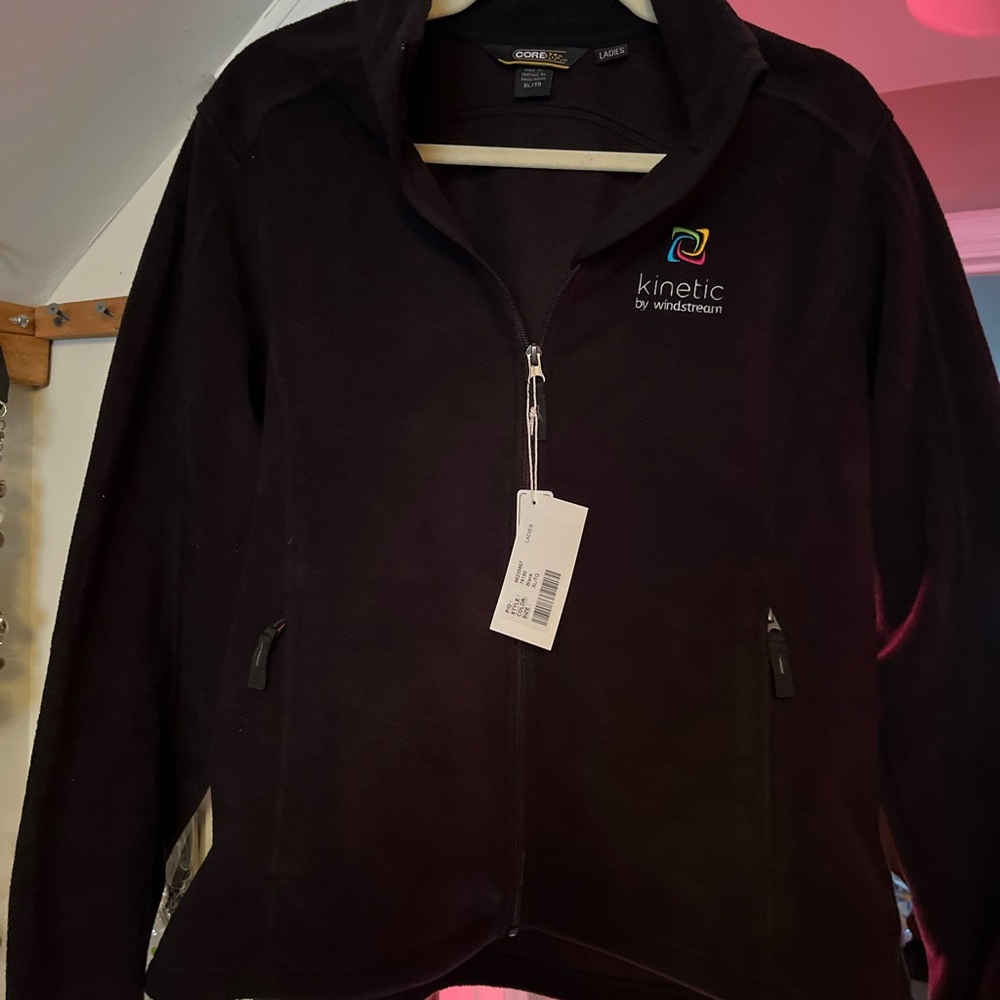 Core women’s black jacket NWT
